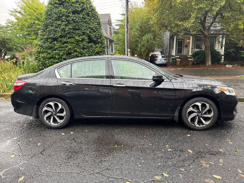Used 2017 Honda Accord EX-L image 53
