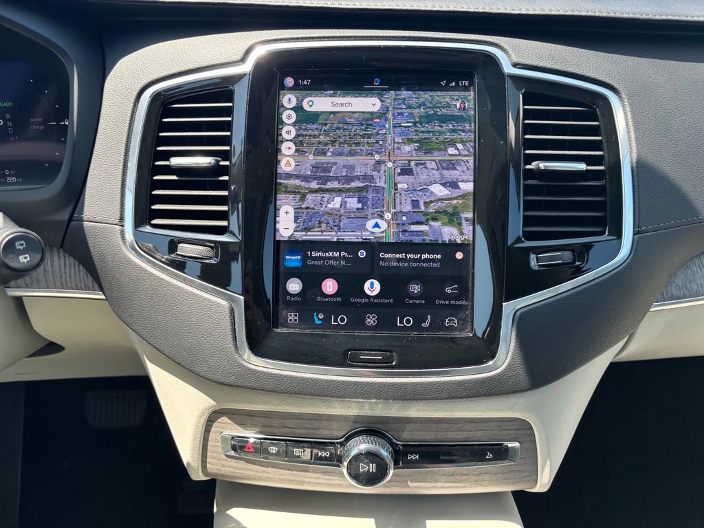 Used 2023 Volvo XC90 T8 Ultimate w/ Lounge Package AWD/4WD image 9