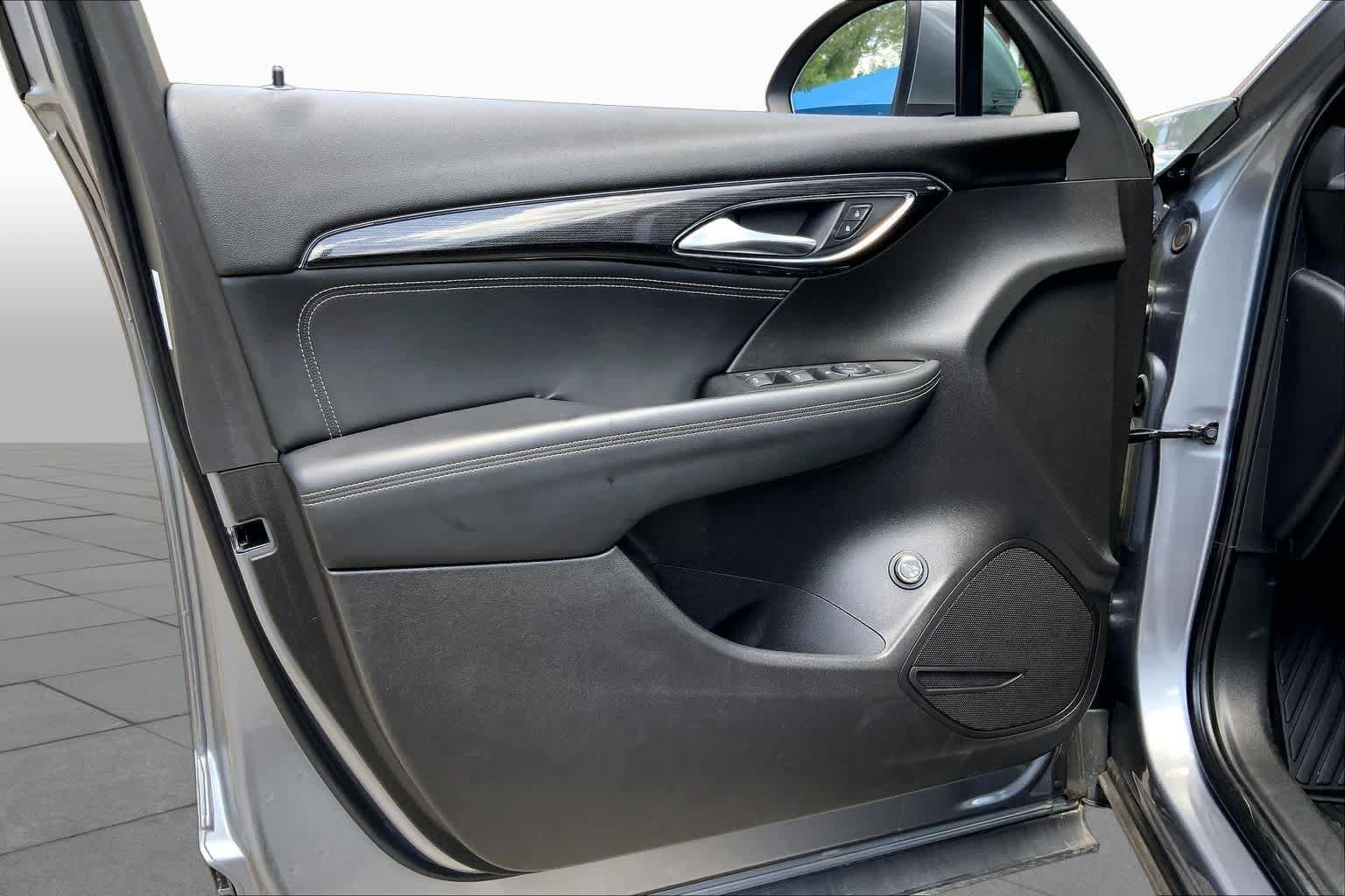 Used 2022 Buick Envision Preferred FWD image 22