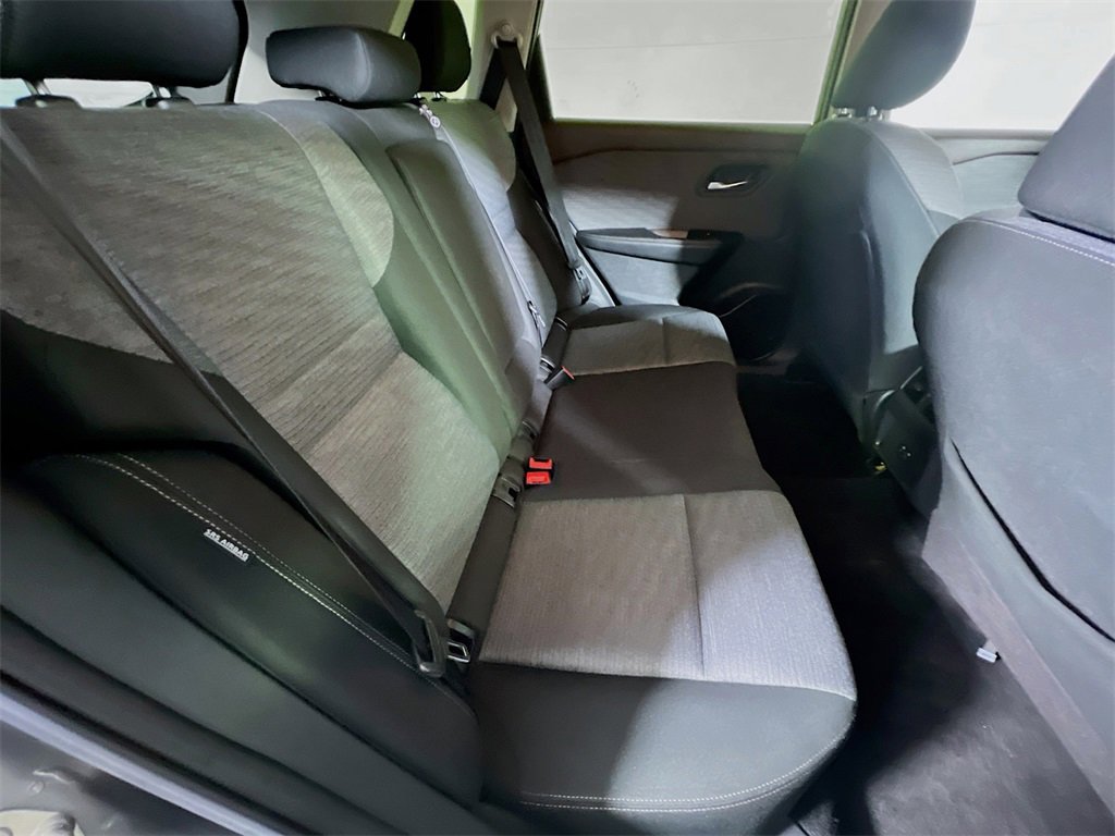 Used 2023 Nissan Rogue SV image 23