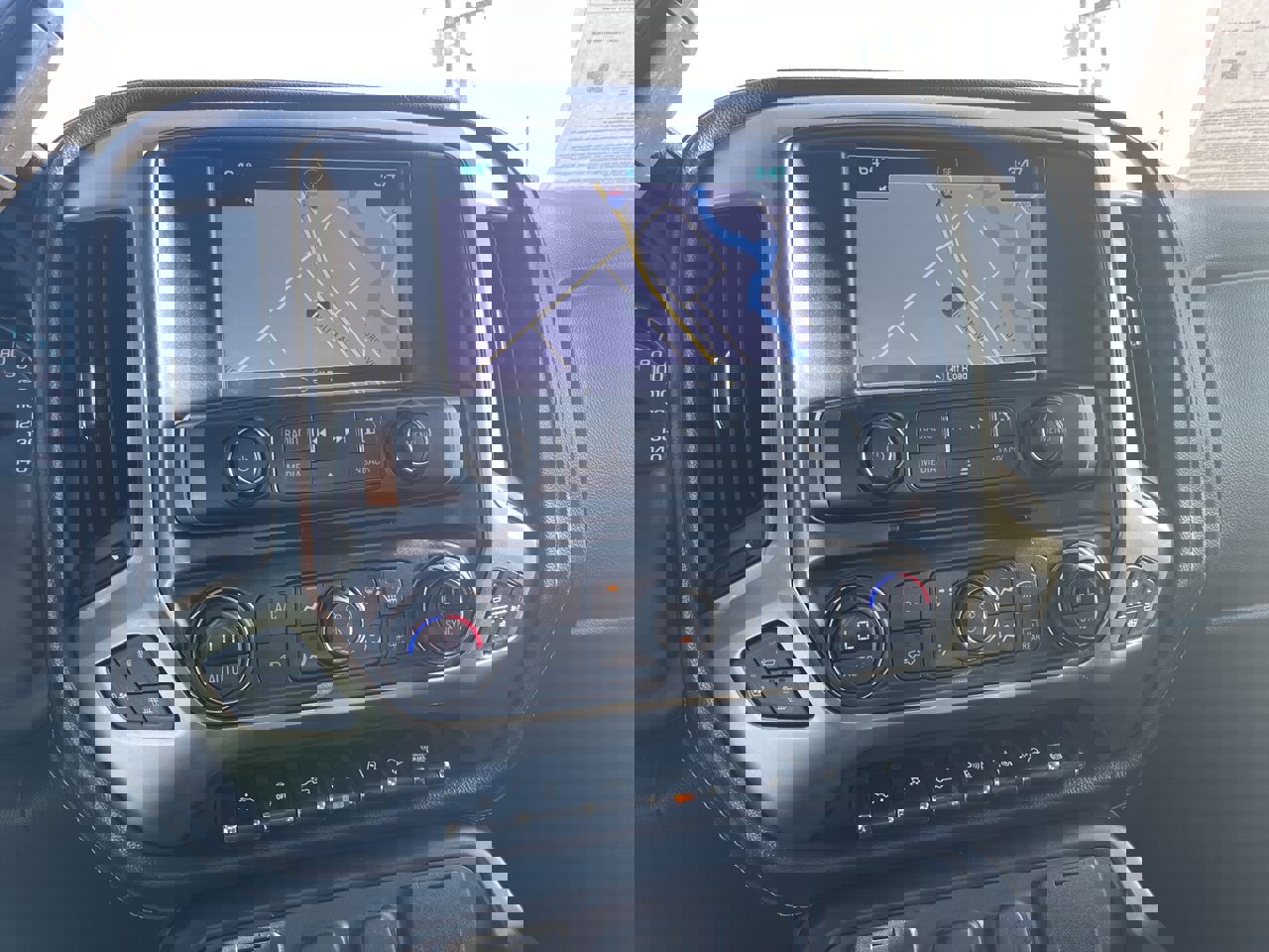 Used 2019 Chevrolet Silverado 3500 LTZ image 8