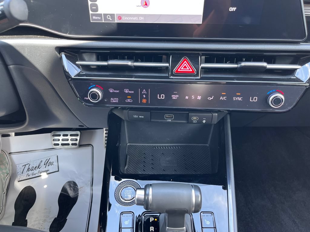 Certified 2024 Kia Niro EX Touring FWD image 17