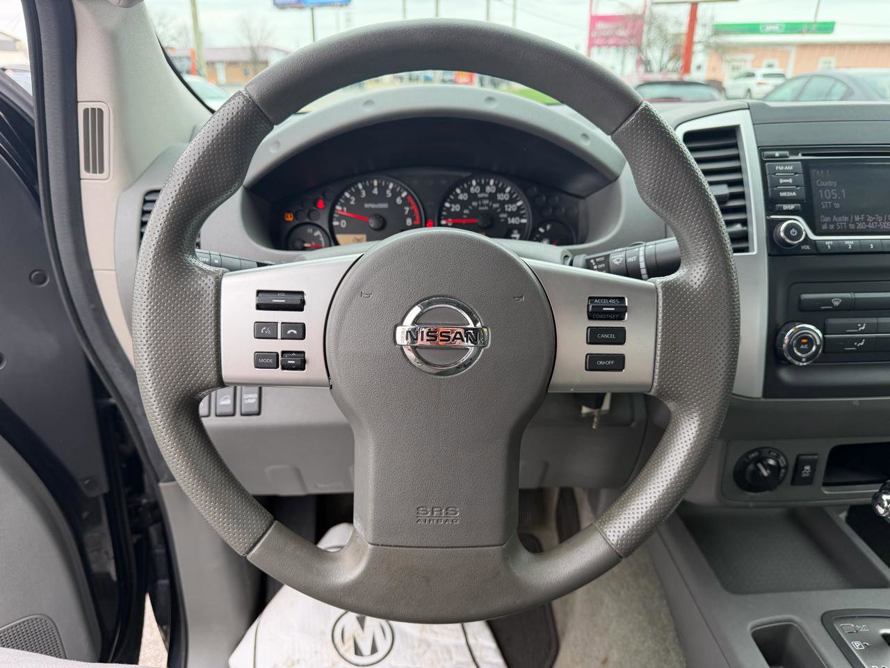 Used 2016 Nissan Frontier SV image 16