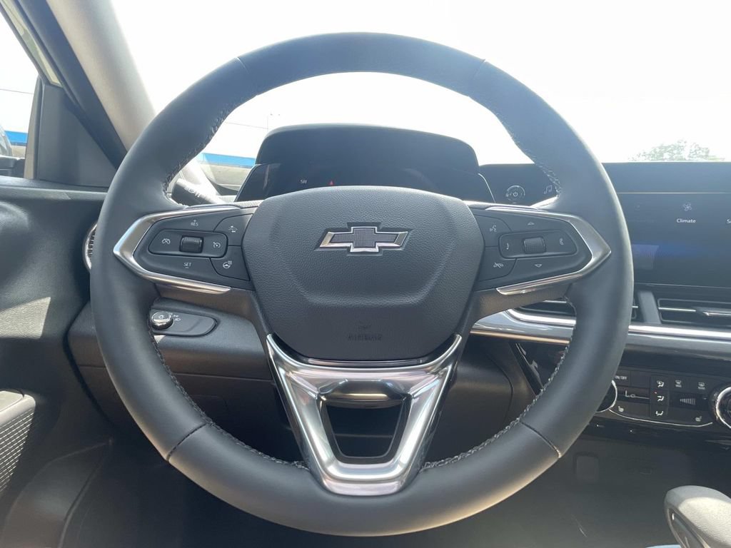 New 2026 Chevrolet Trax ACTIV w/ Driver Confidence Package FWD image 21