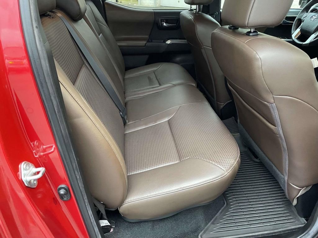 Used 2023 Toyota Tacoma Limited image 45