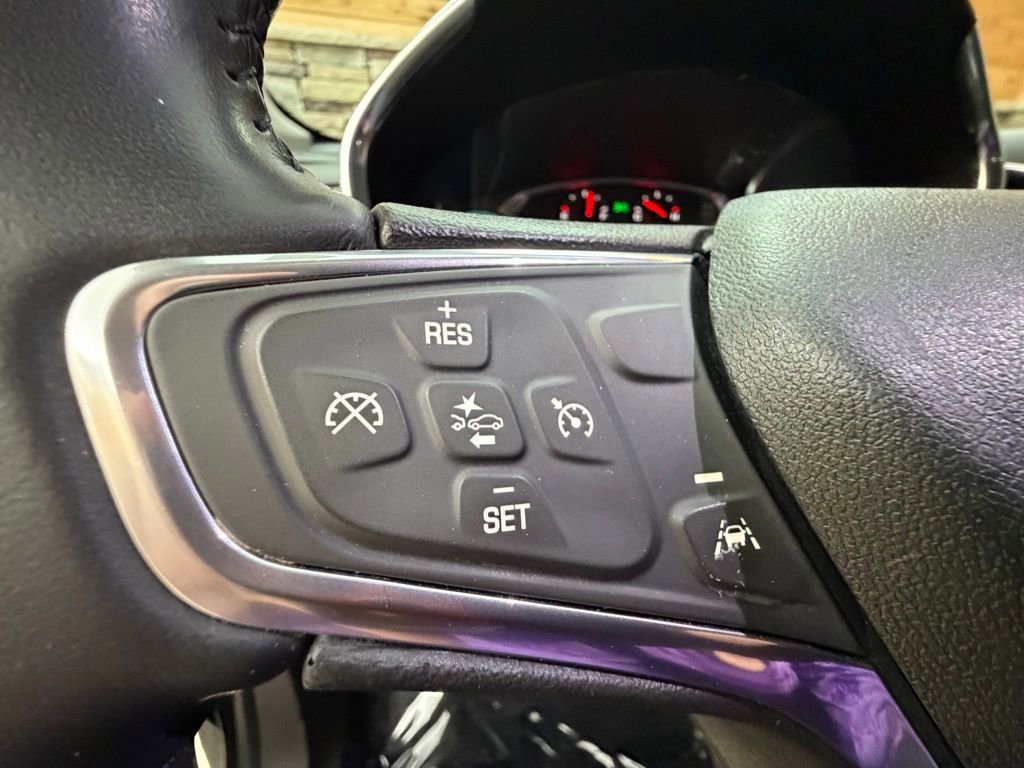 Used 2021 Chevrolet Equinox LT image 22