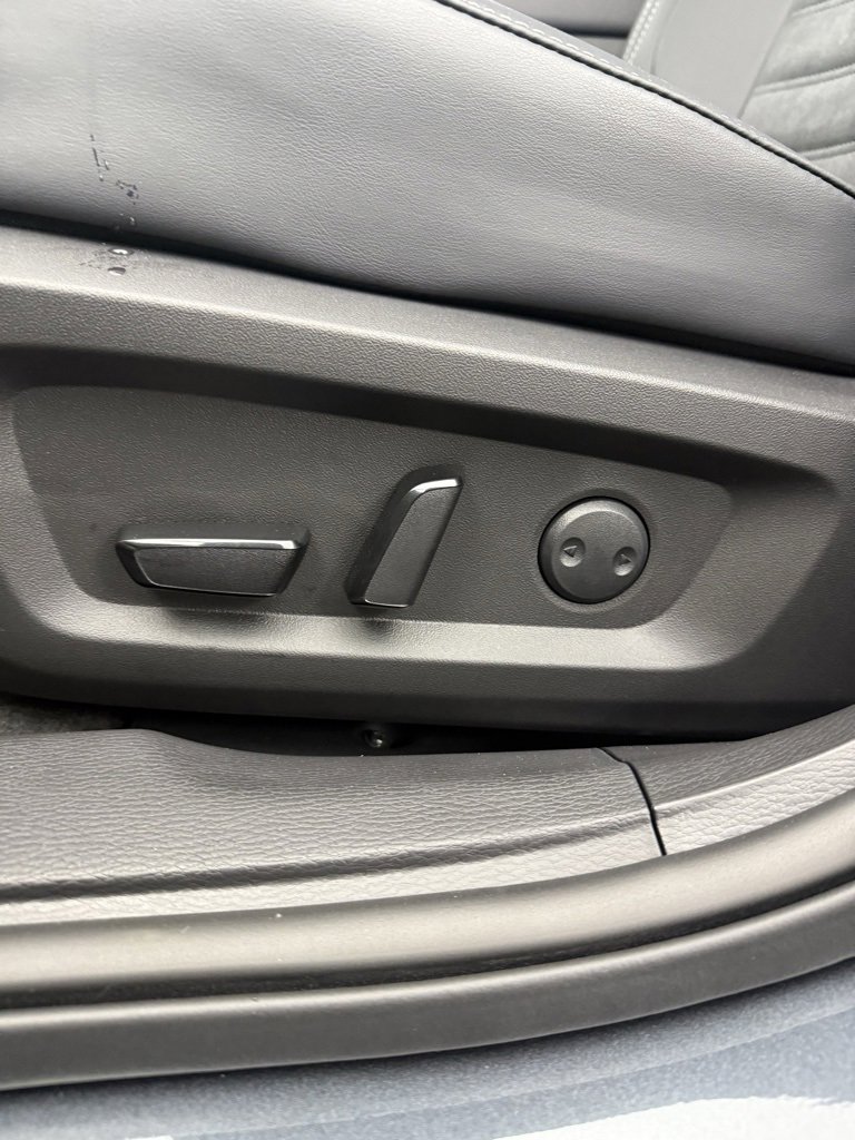 New 2025 Mitsubishi Outlander SEL image 14