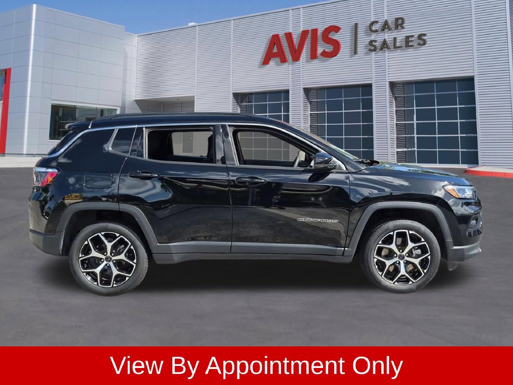Used 2026 Jeep Compass Limited AWD/4WD image 5