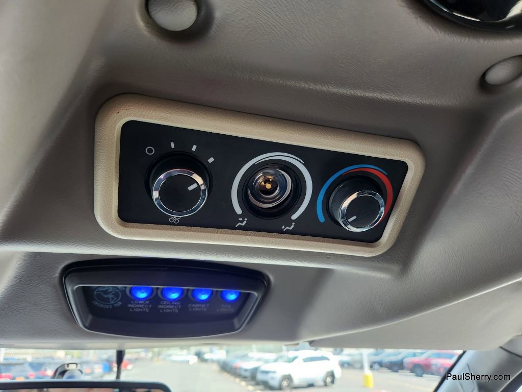 Used 2023 GMC Savana 2500 image 44