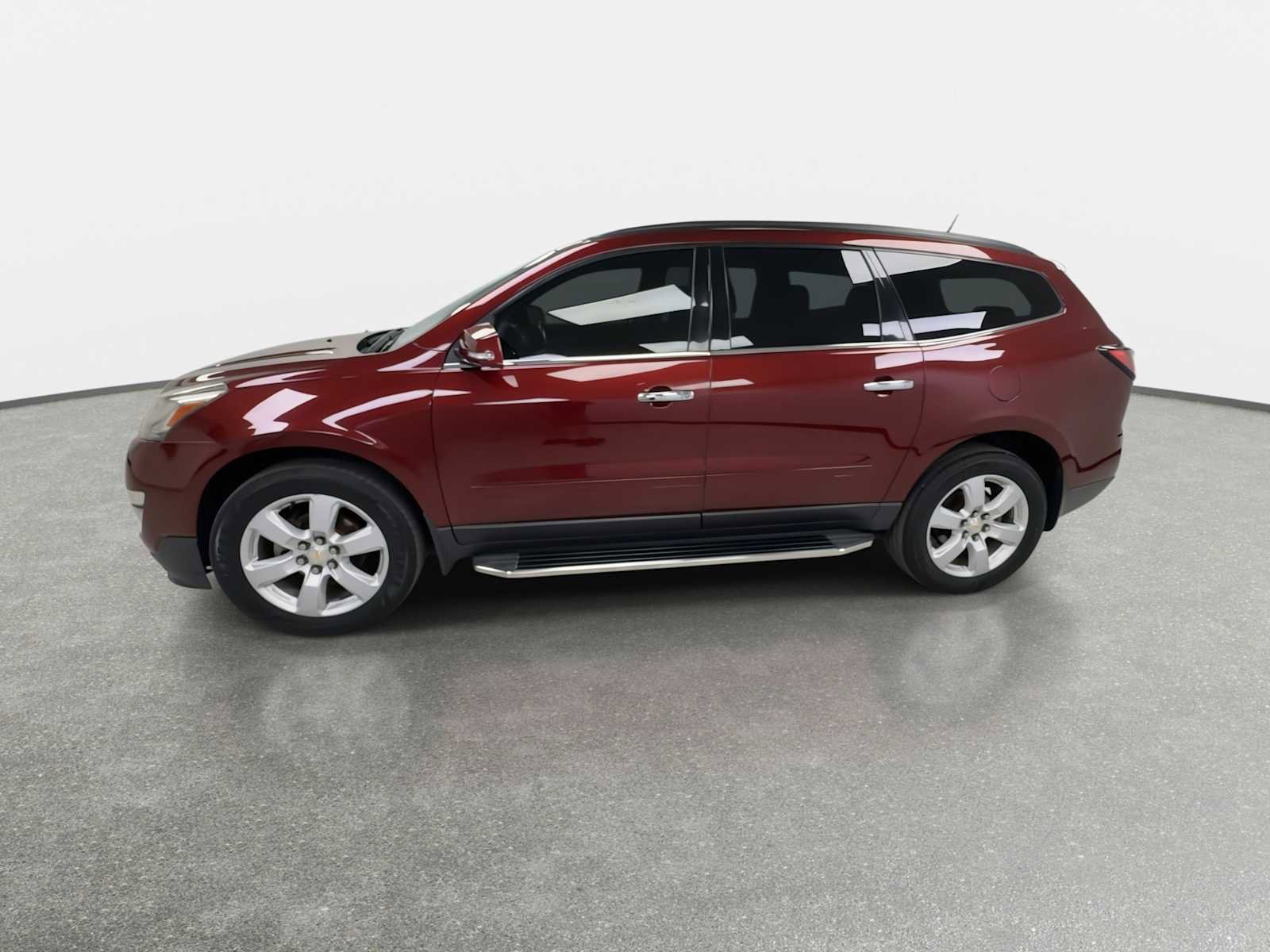 Used 2017 Chevrolet Traverse LT w/ Style and Technology Package image 5