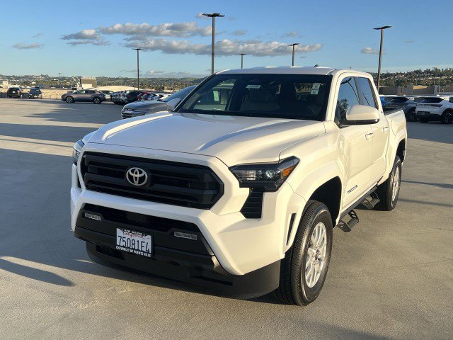 Used 2025 Toyota Tacoma SR5 image 34