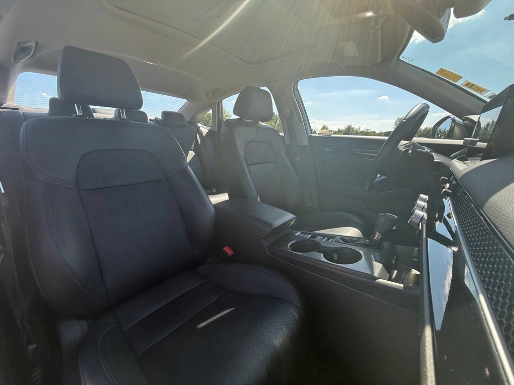 Used 2023 Honda Civic Touring image 32