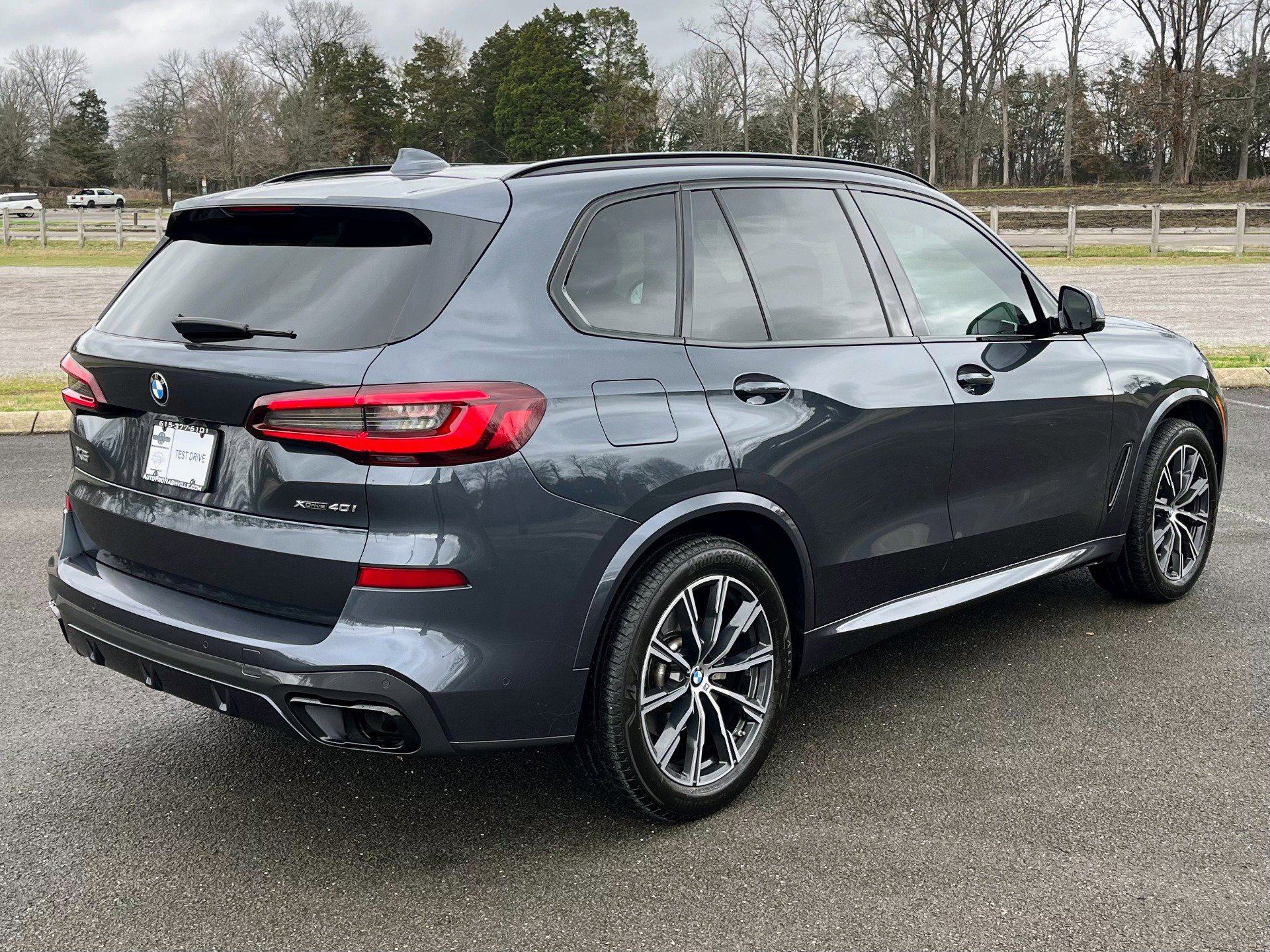 Used 2022 BMW X5 xDrive40i w/ M Sport Package image 4