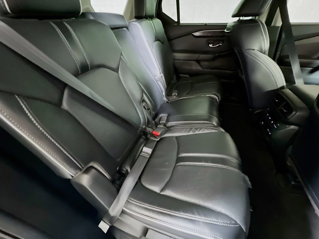Used 2024 Honda Pilot Elite image 25