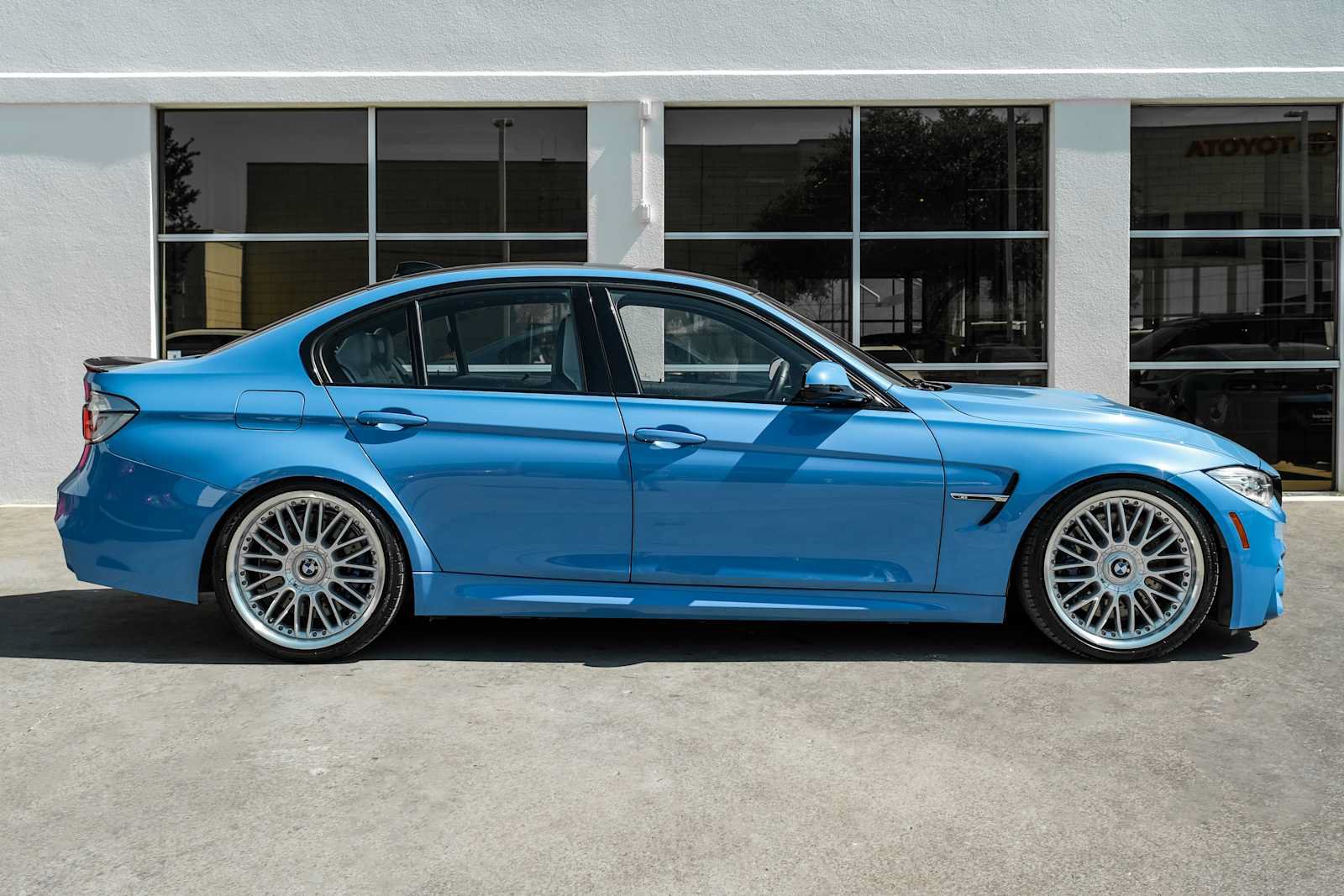 Used 2015 BMW M3 RWD image 7
