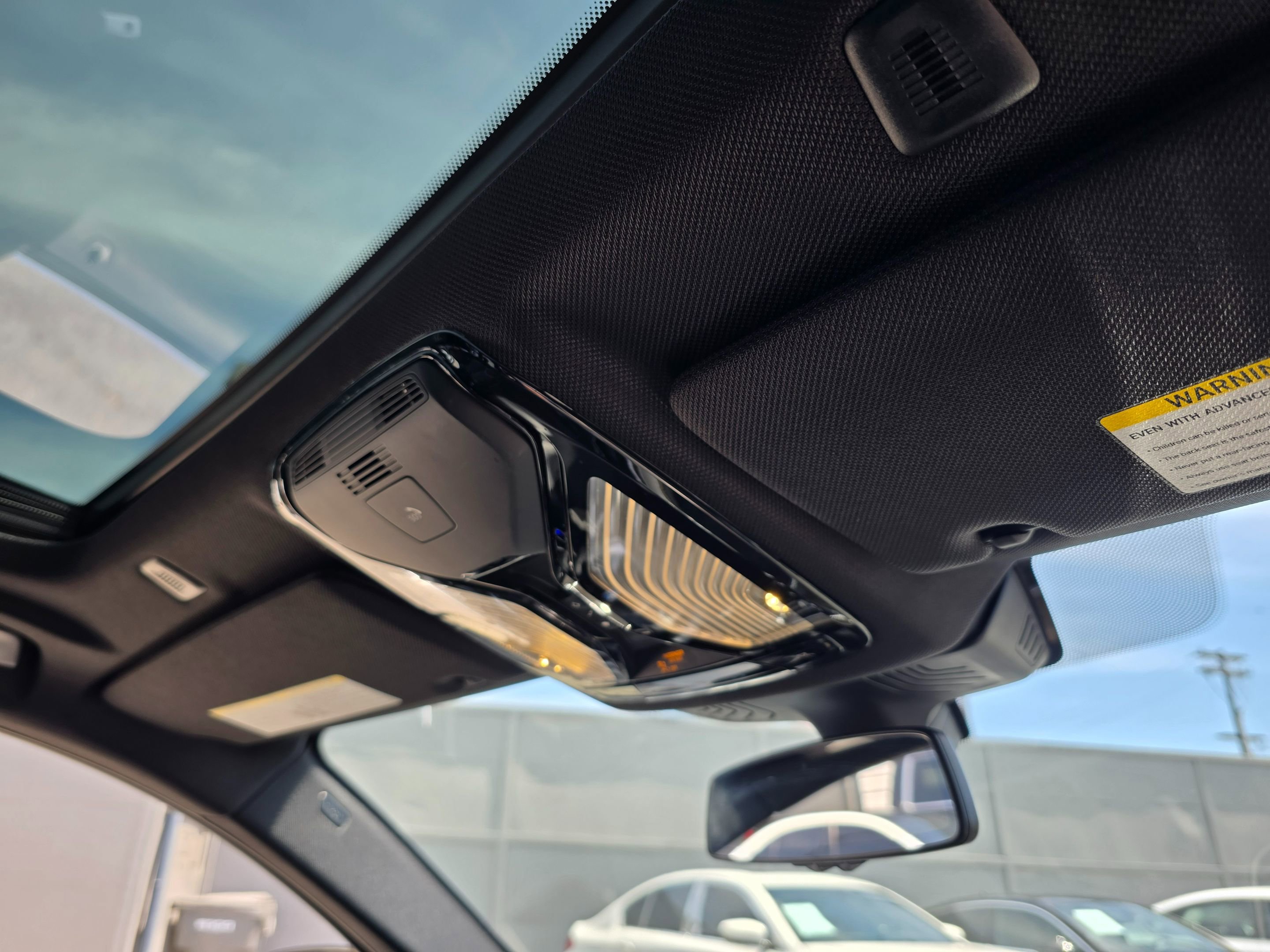 Used 2018 BMW 530i RWD image 13