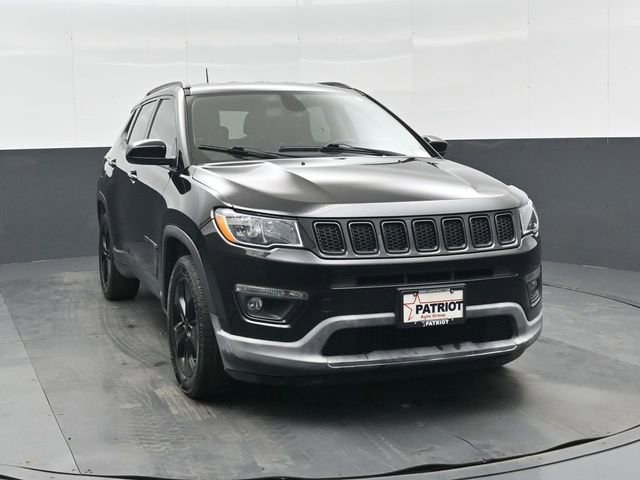 Used 2018 Jeep Compass Latitude FWD image 10