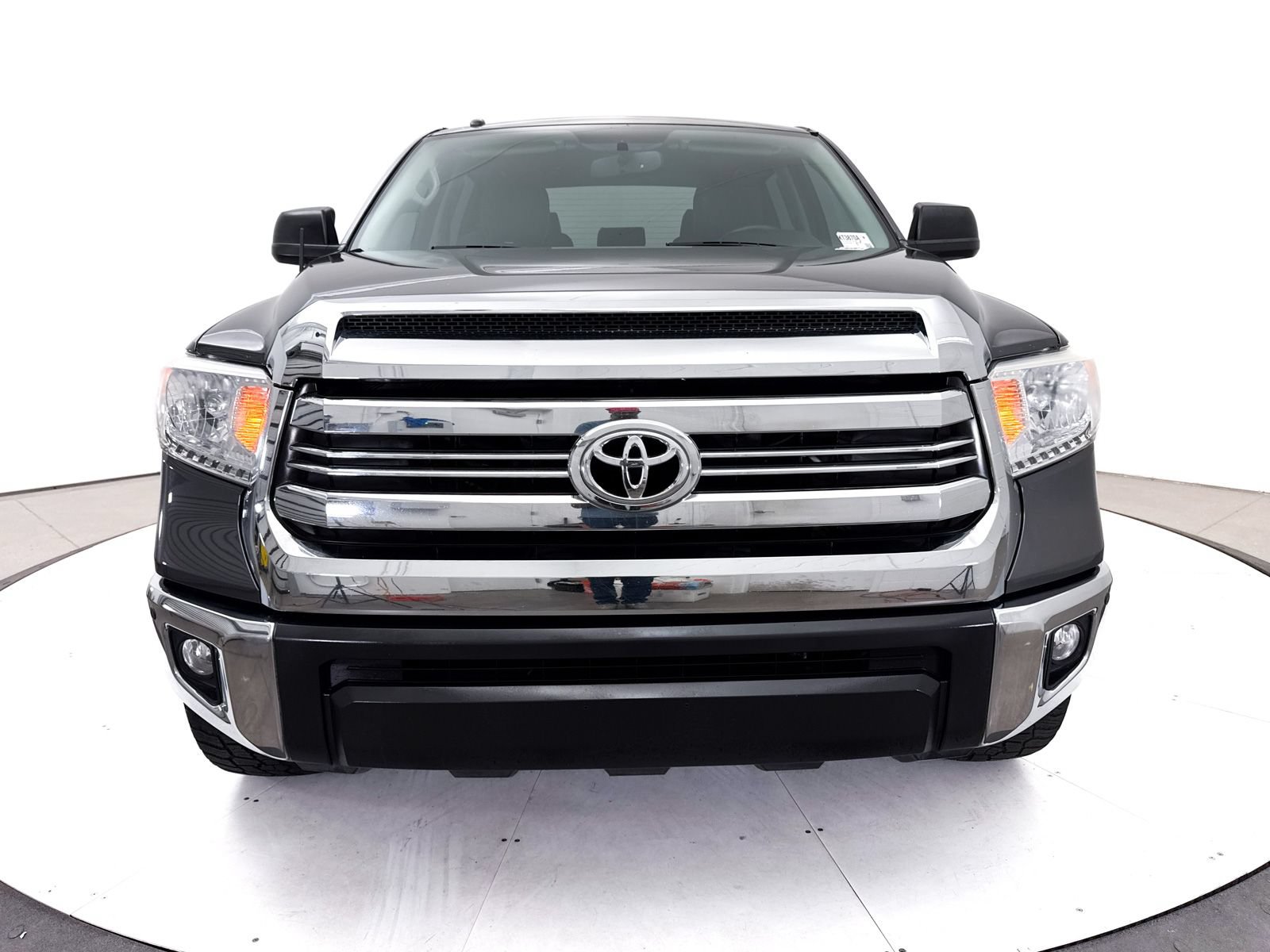 Used 2017 Toyota Tundra SR5 w/ SR5 Upgrade Package RWD image 11