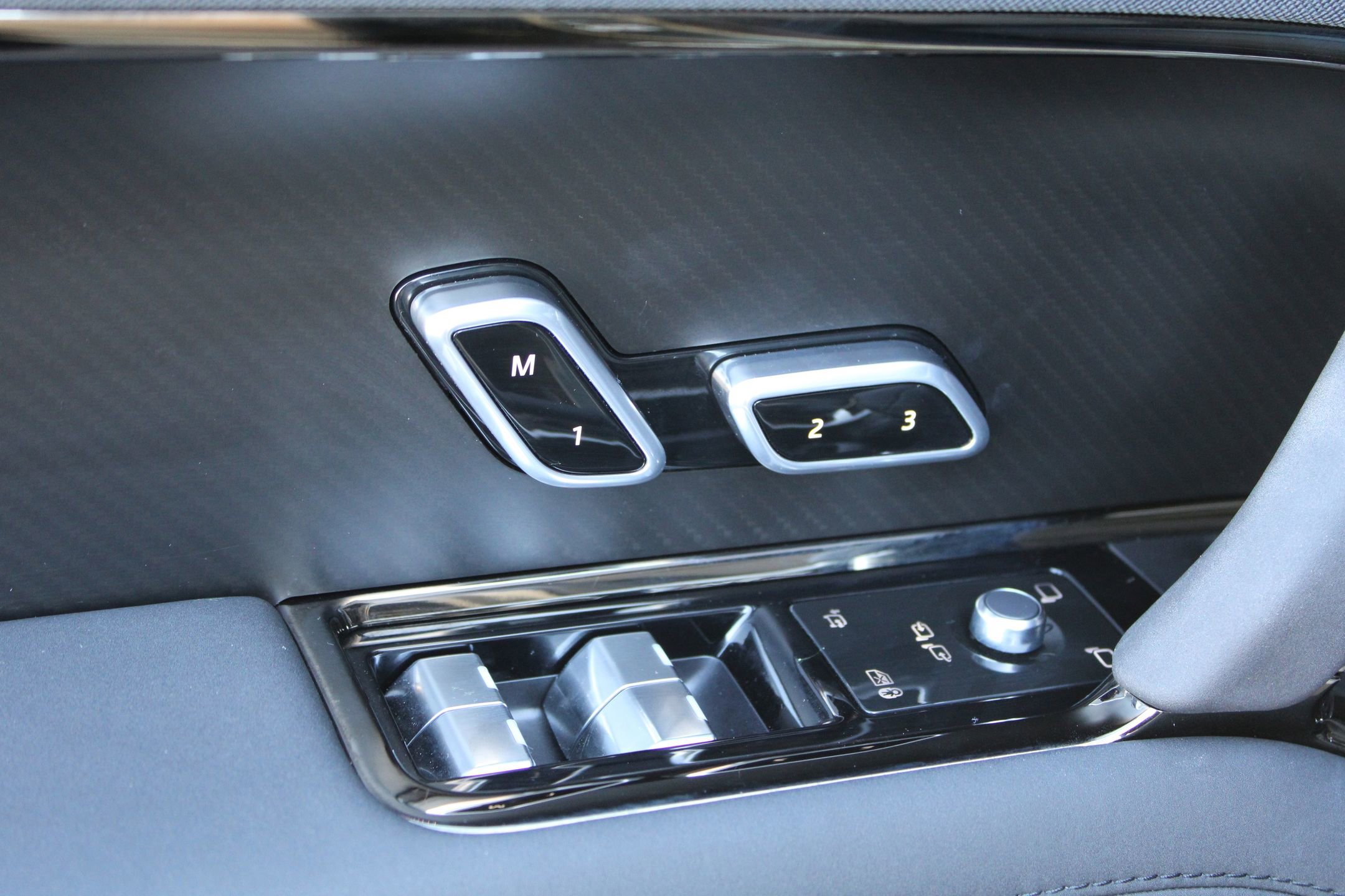 Used 2024 Land Rover Range Rover Sport SV Edition One Carbon Bronze image 10