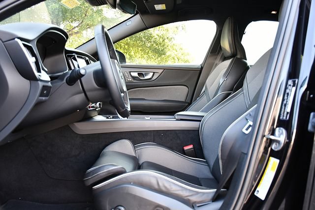 Used 2024 Volvo S60 B5 Plus FWD image 11