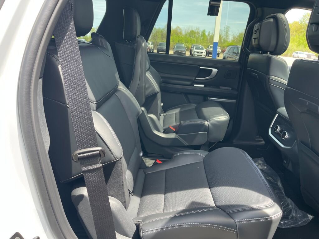 New 2026 Ford Expedition Platinum AWD/4WD image 23