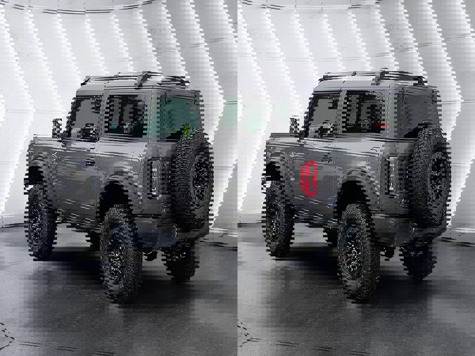 Used 2022 Ford Bronco Wildtrak image 4