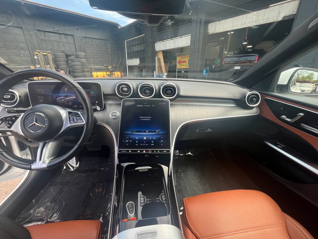 Used 2025 Mercedes-Benz C 300 4MATIC Sedan image 21