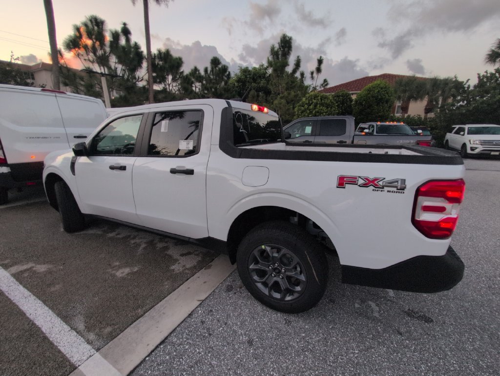 New 2025 Ford Maverick XLT w/ XLT Luxury Package AWD/4WD image 10