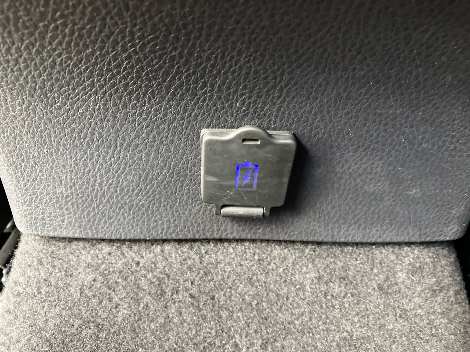 Used 2022 Toyota Camry XSE image 33