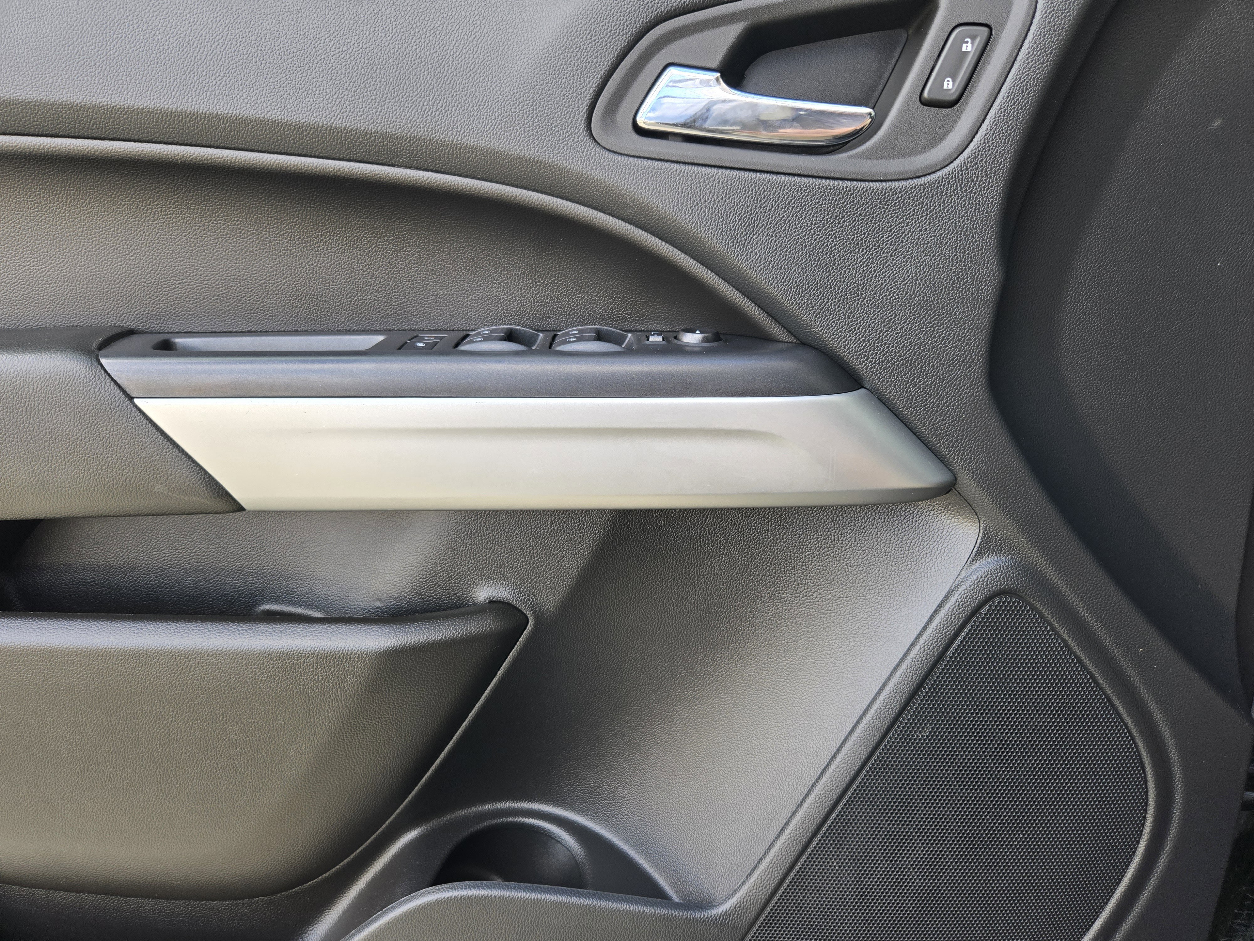 Used 2022 Chevrolet Colorado LT w/ Luxury Package image 17