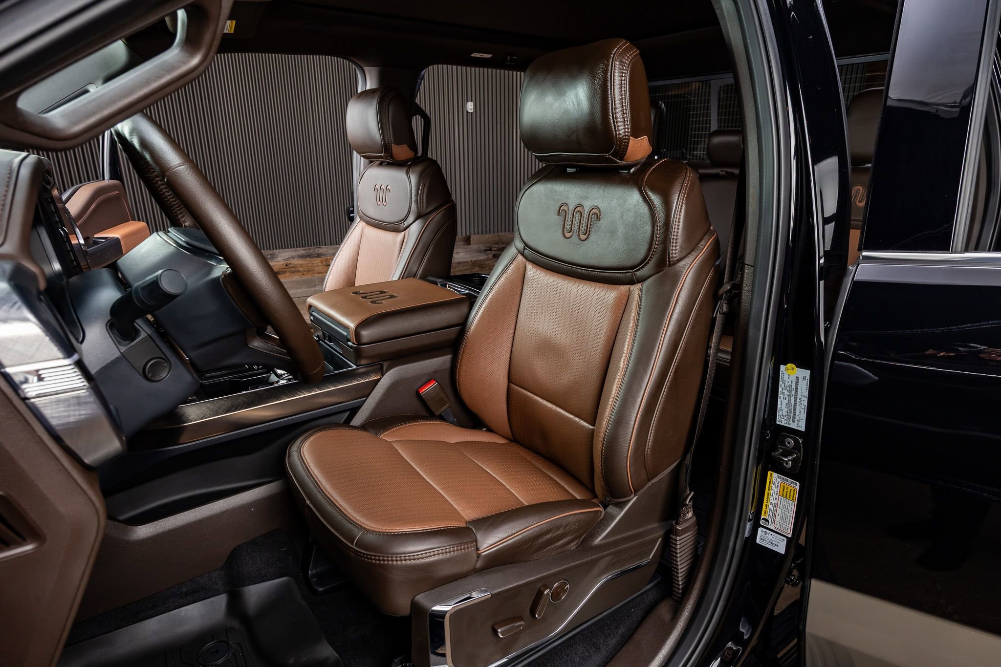 Used 2025 Ford F150 King Ranch w/ FX4 Off-Road Package image 30