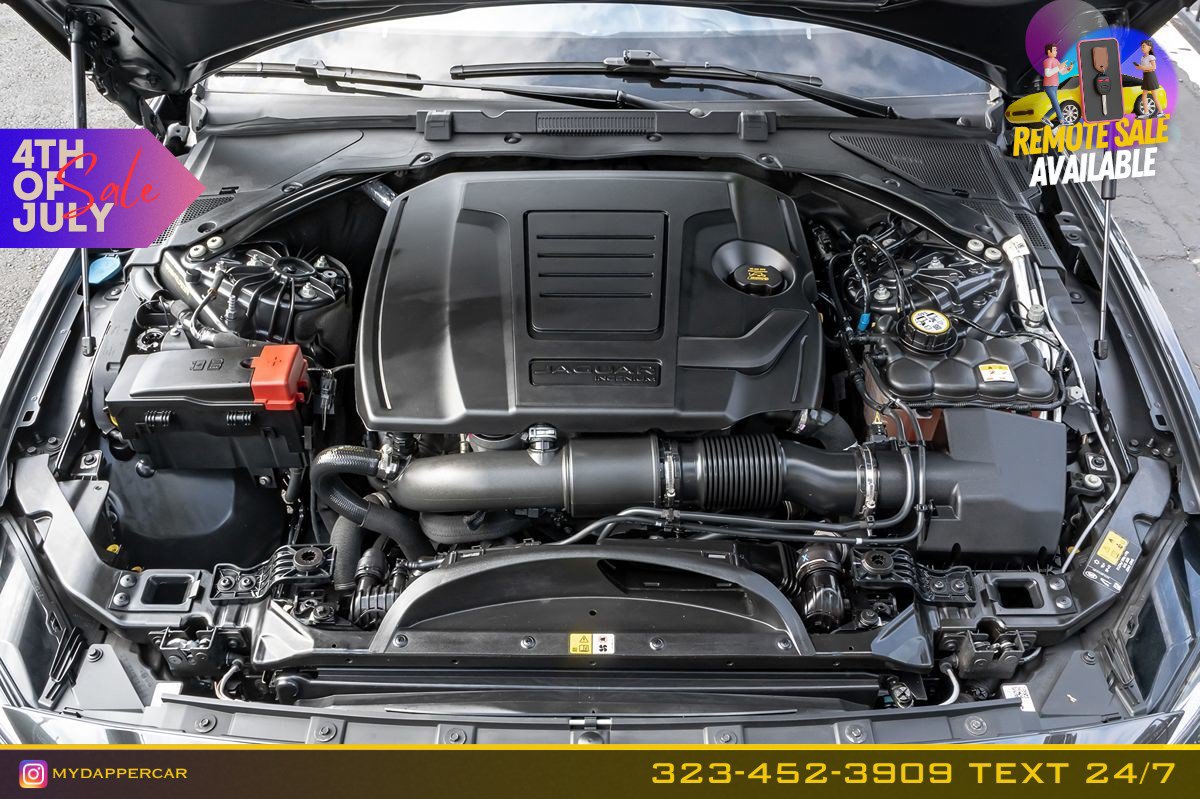 Used 2020 Jaguar XE S RWD image 18