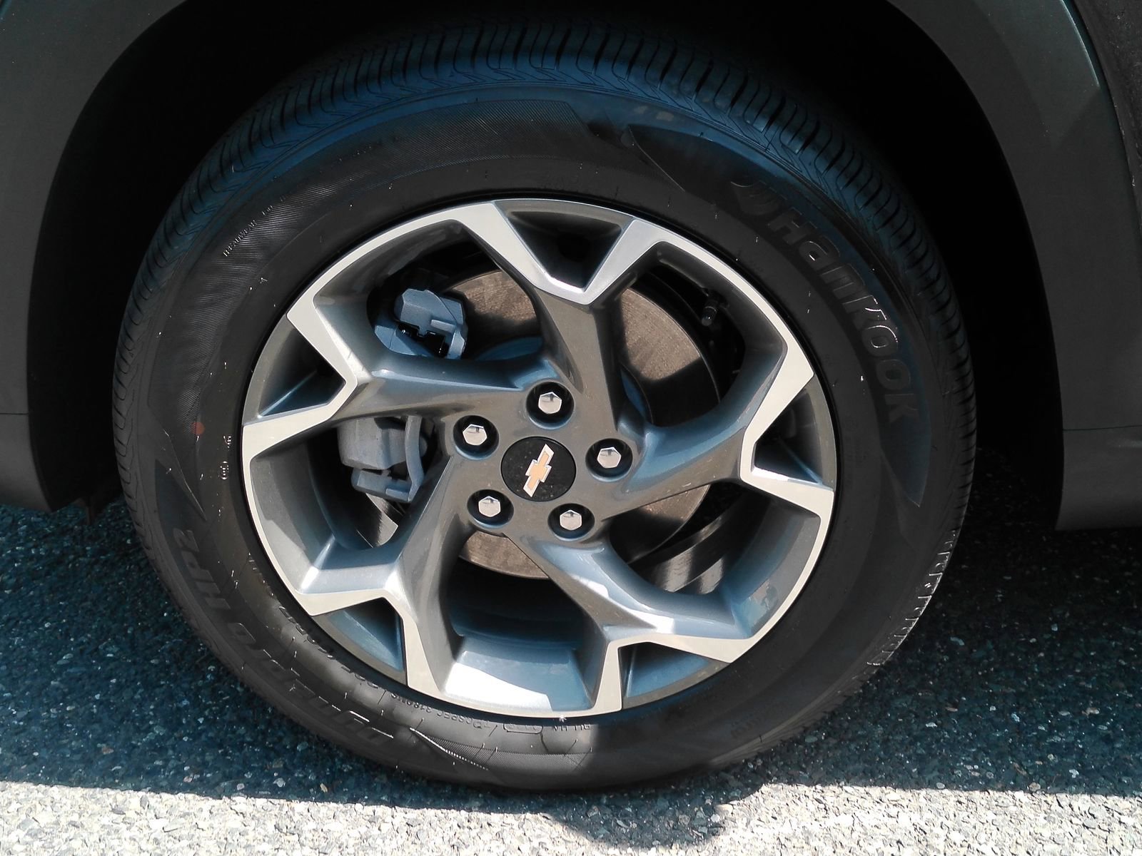Used 2025 Chevrolet Trax LT FWD image 28