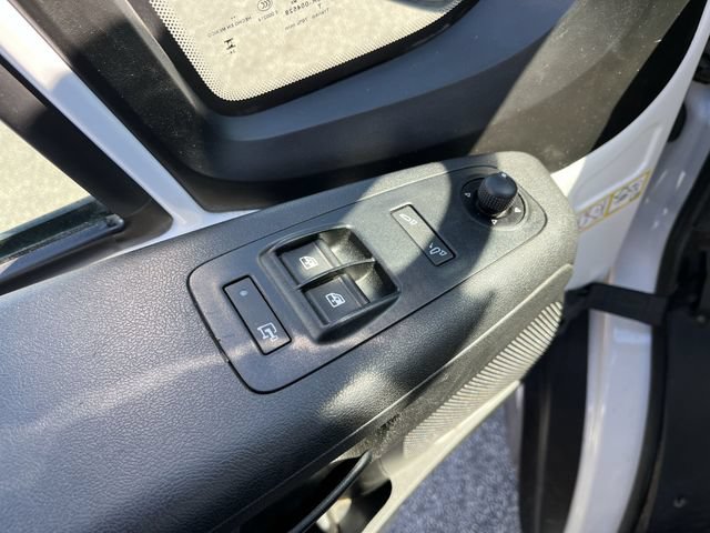 Used 2025 RAM ProMaster 2500 w/ Convenience Group FWD image 17