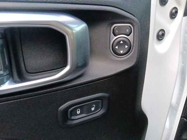 Used 2023 Jeep Wrangler Unlimited Rubicon image 12