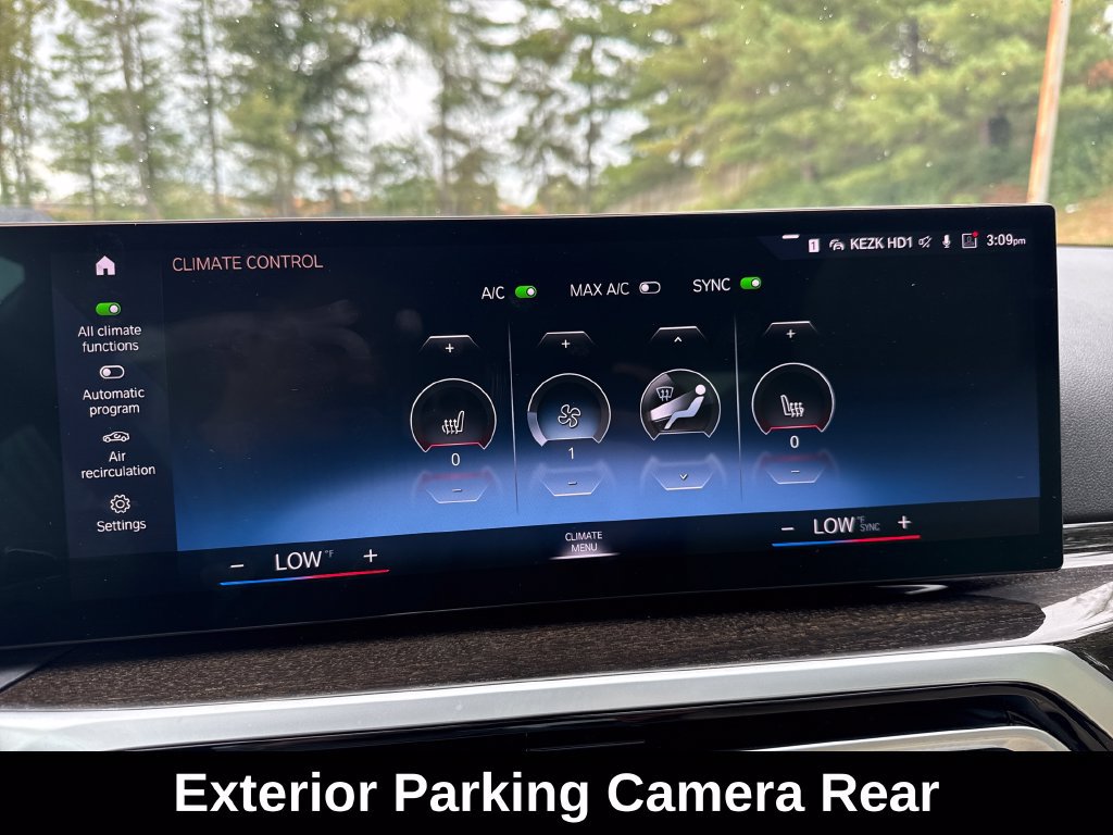 Used 2023 BMW 330i xDrive Sedan w/ Driving Assistance Package AWD/4WD image 18