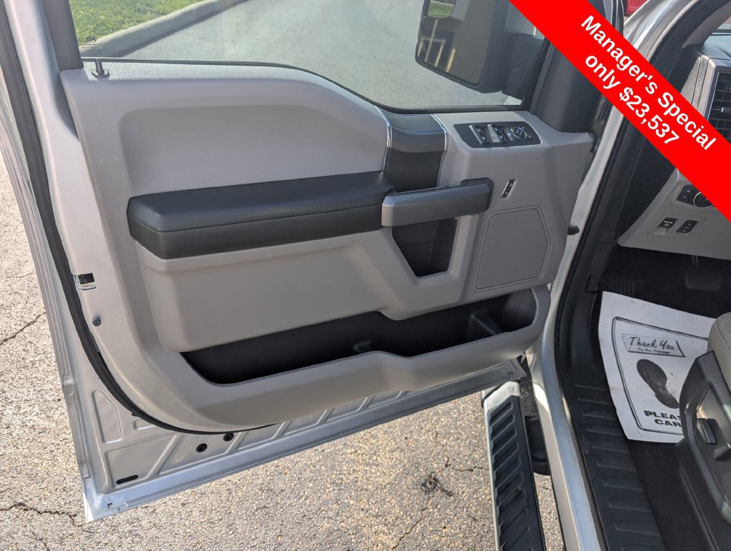 Used 2019 Ford F150 XLT w/ Equipment Group 302A Luxury AWD/4WD image 14
