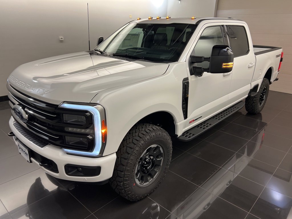 New 2026 Ford F250 Platinum image 3