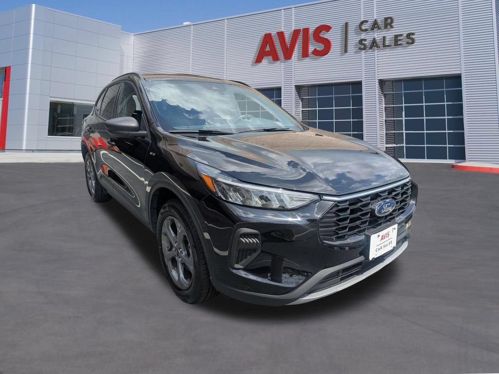 Used 2025 Ford Escape ST-Line AWD/4WD image 3