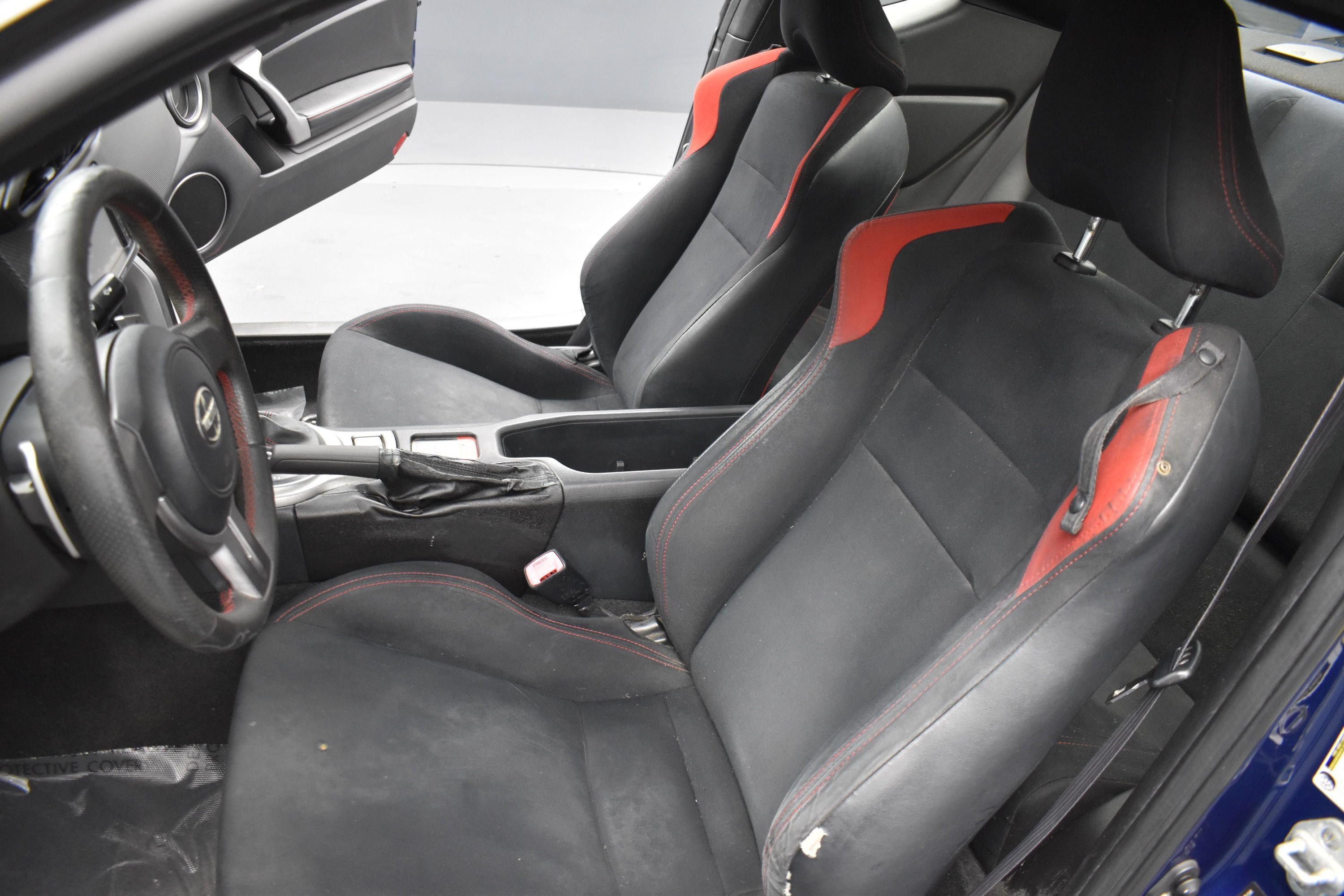 Used 2015 Scion FR-S RWD image 9