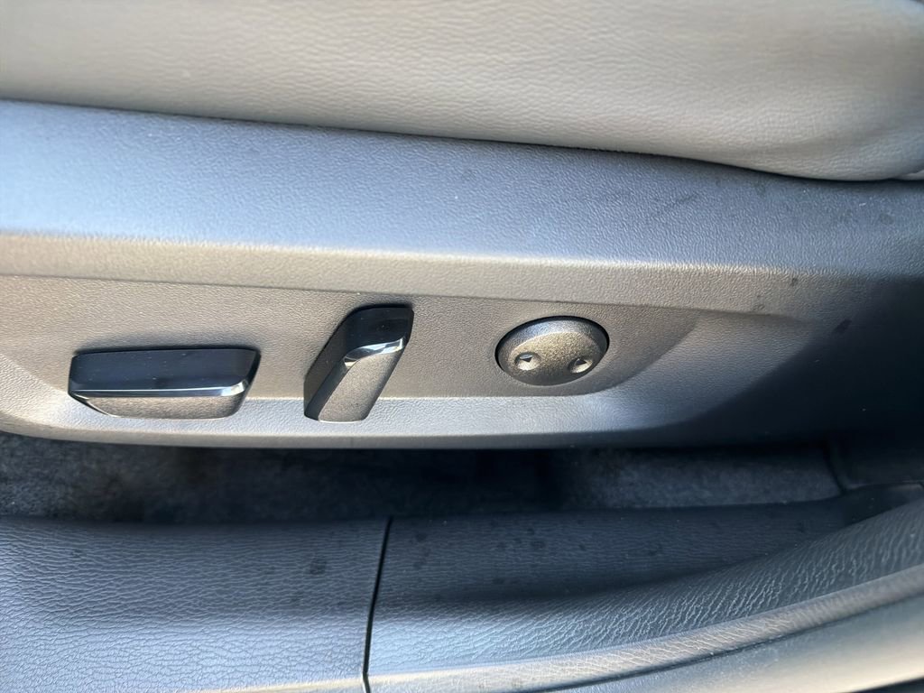 New 2026 Mitsubishi Outlander SEL image 15