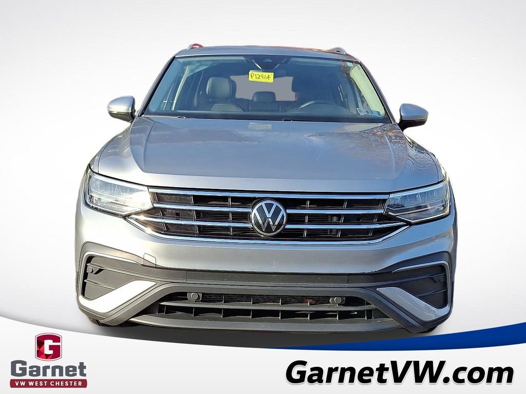 Certified 2023 Volkswagen Tiguan SE image 2