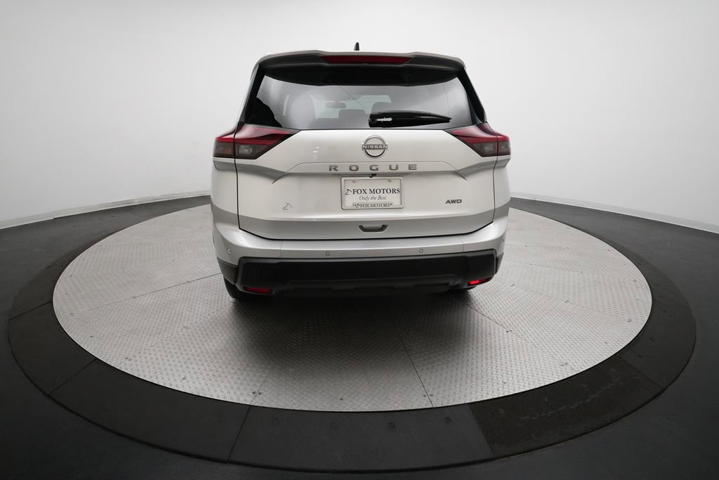 Certified 2024 Nissan Rogue S image 25