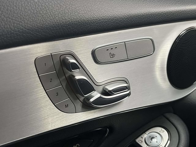 Used 2021 Mercedes-Benz GLC 300 4MATIC image 41