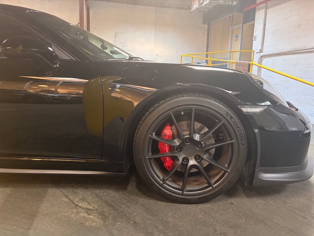 Used 2016 Porsche 911 Carrera GTS RWD image 10