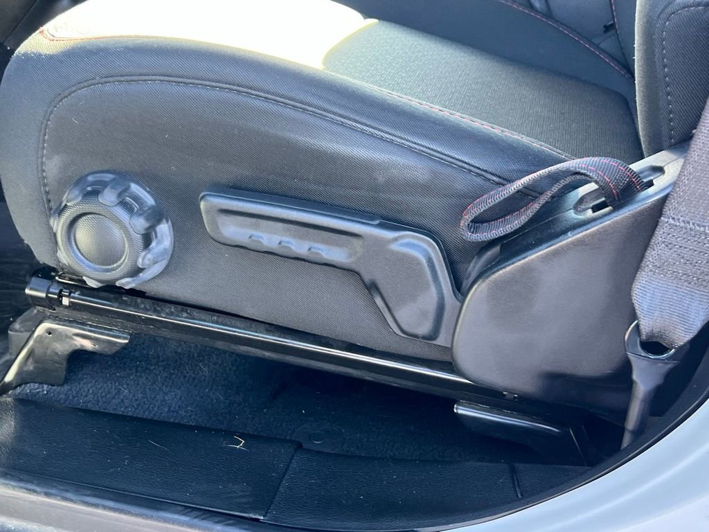 Used 2021 Jeep Wrangler Unlimited Rubicon w/ LED Lighting Group AWD/4WD image 24