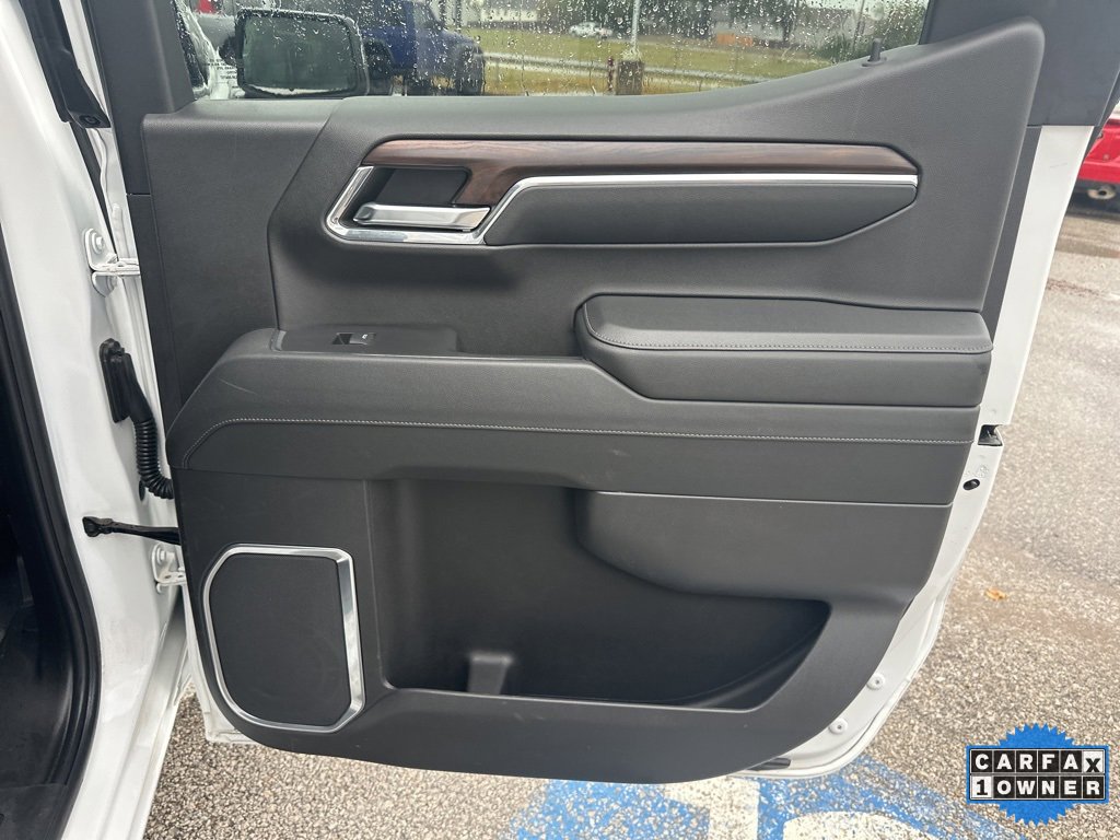 Used 2024 GMC Sierra 1500 SLT image 46