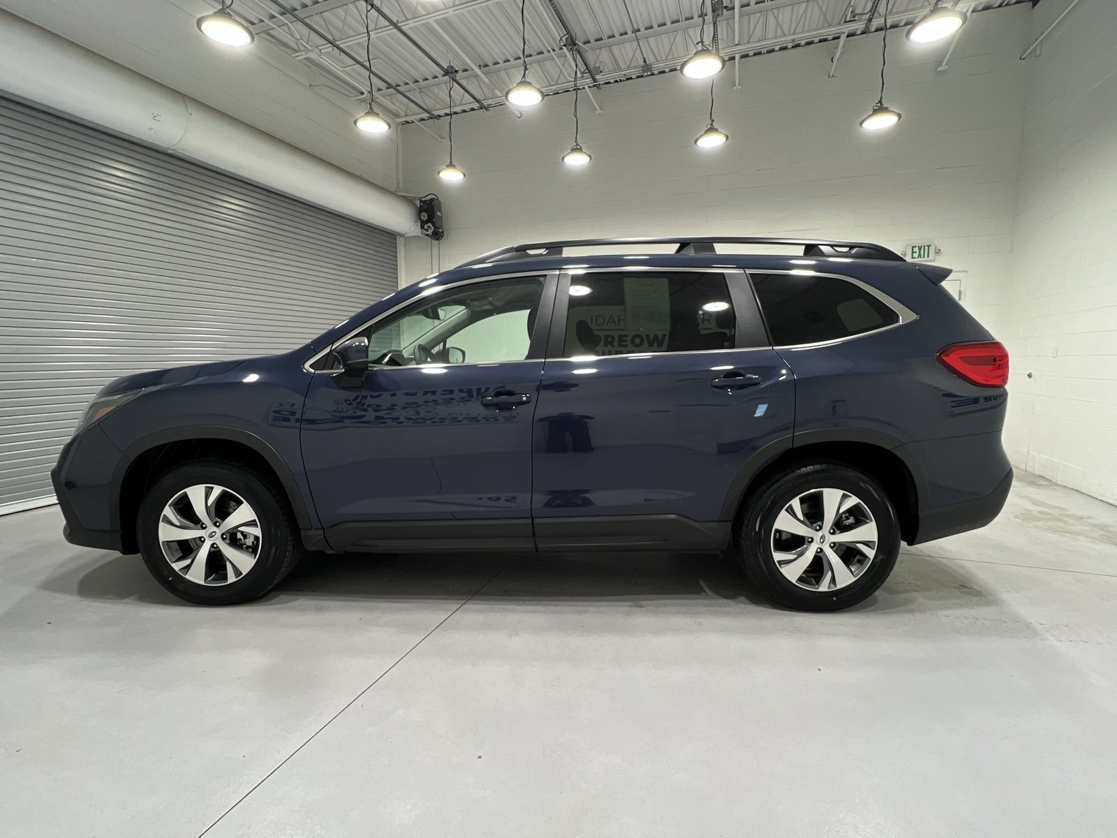Used 2025 Subaru Ascent Premium AWD/4WD image 5
