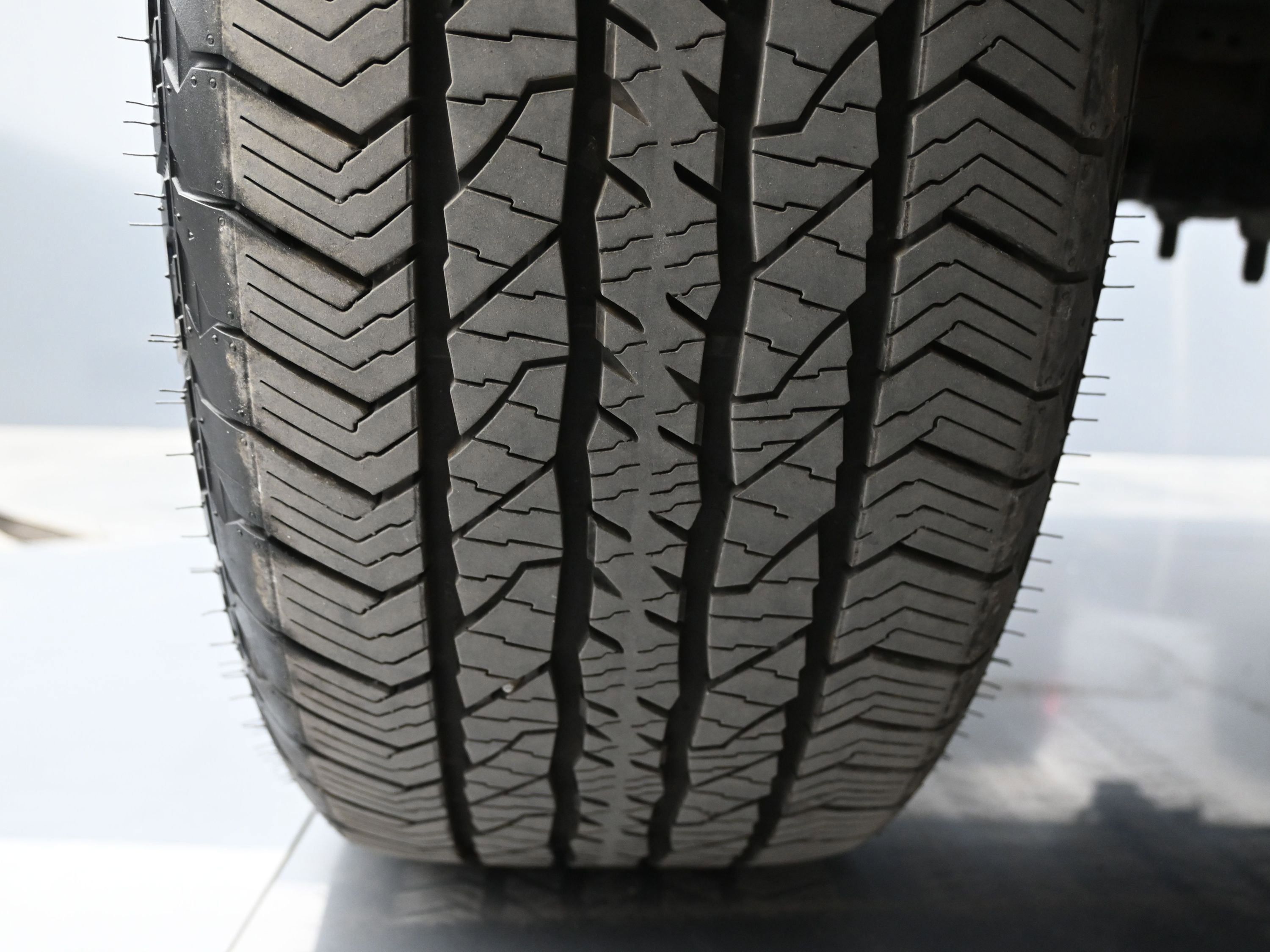 Used 2025 Ford F150 Platinum w/ Equipment Group 702A High image 19