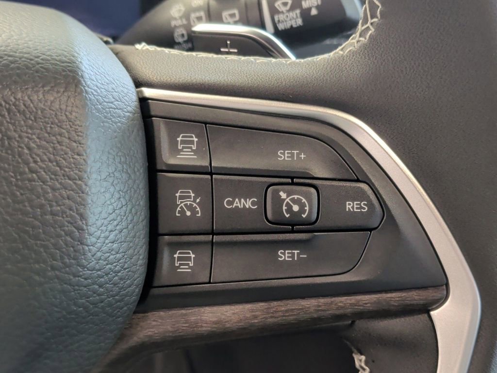 New 2025 Jeep Grand Cherokee Limited image 17